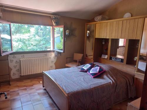 CHAMBRE dans Villa Charmant jardin