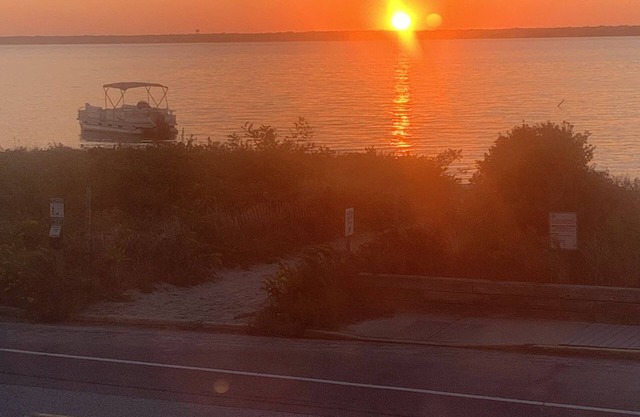 Chaming bayfront 2br 1 ba