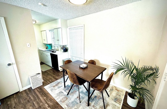 Charming 1-bedroom apartment in amazing Bay City with AC