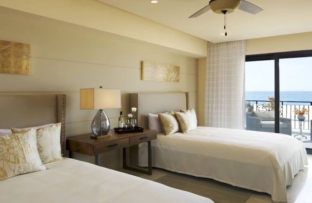 Charming 2-bedroom resort with AC, fitness room in lovely Cabo San Lucas