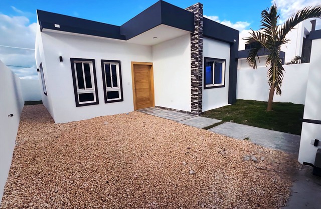 Charming 2-bedroom villa in lovely Punta Cana with AC, WiFi