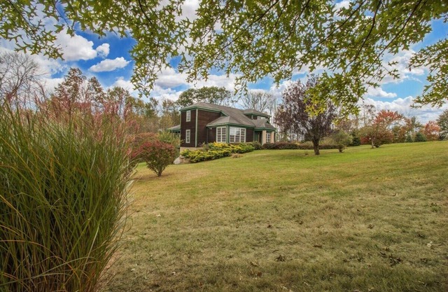 Charming 3-Bed, 2-Bath Getaway in Peaceful Beach Lake, PA