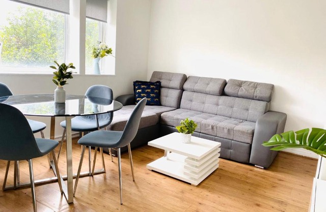 Charming 3-Bed flat in Abbey Road