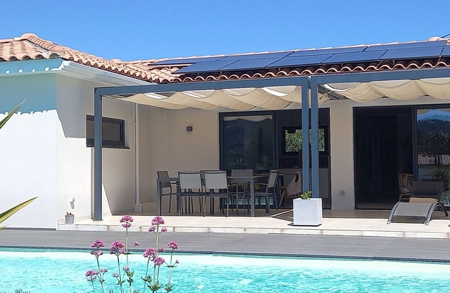 Charming contemporary villa with large swimming pool