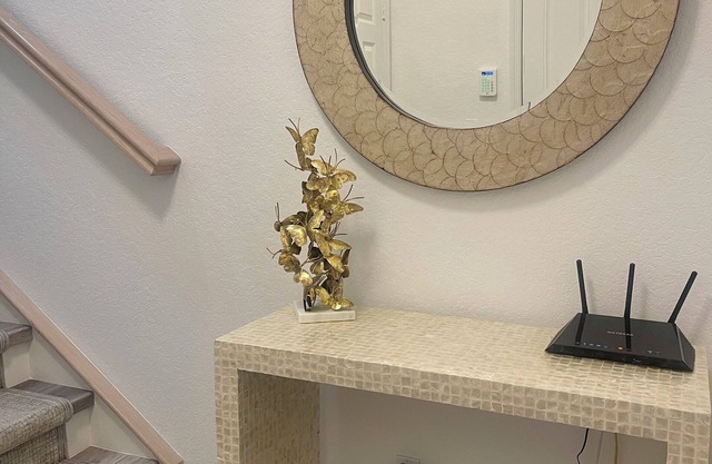 Charming East Delray Cottage – Fully Furnished, 1 Mile from the Beach!