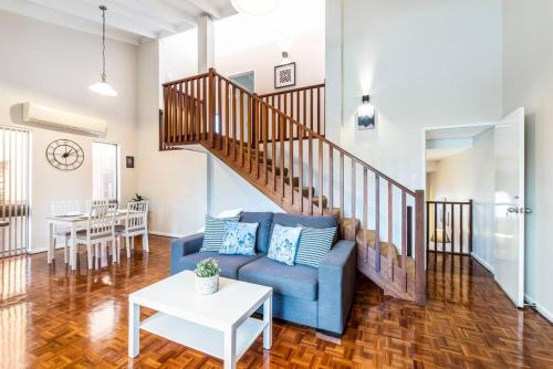 Charming Getaway Steps from Attractions & Amenities