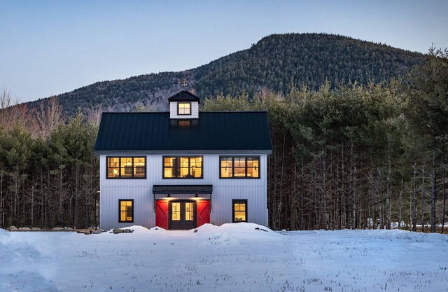 Charming Gray Barn Getaway - Game Room, Fireplace, Year-Round Fun!