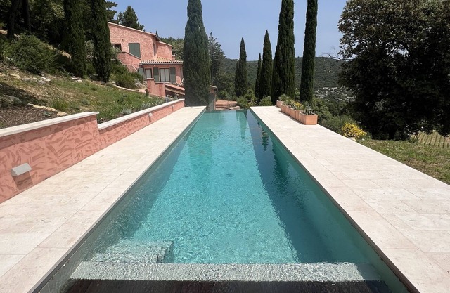 Charming house in the Dentelles de Montmirail. Ideal for recharging your batteries!