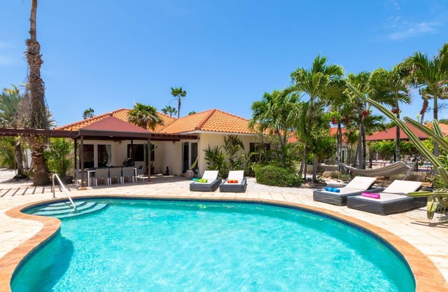 Charming Paradise Five-bedroom villa - SL289 - New Listing!