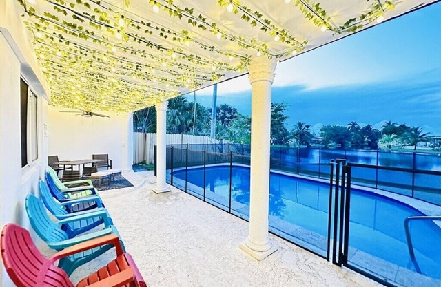 Charming Villa with Pool and Lake View