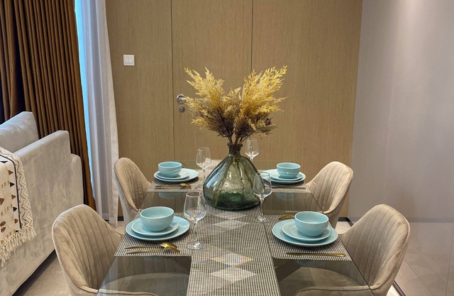Chic 1-bedroom apartment in wonderful Nairobi with AC, fitness room, WiFi