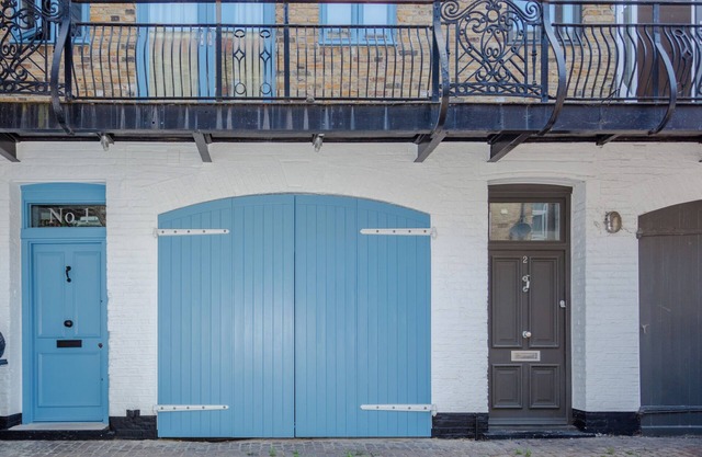 Chic & Contemporary 2BD in Vibrant Shepherds Bush