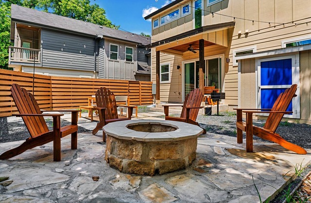 Chic Home Nr Downtown, Pets OK, Big Yard, Fire Pit