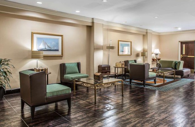Clarion Inn New London/ Mystic
