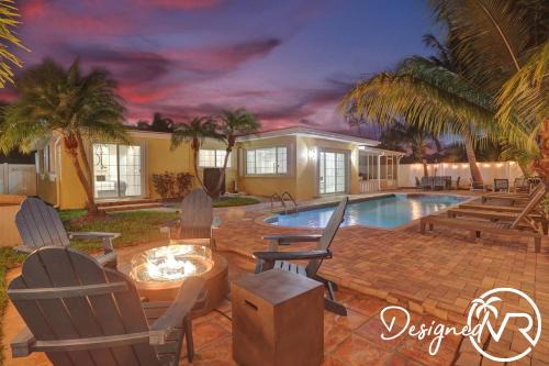 Close to Beach 4 Br with Private Heated Pool