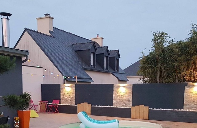 Close to beaches, Villa Smile with heated pool. Sleeps 8