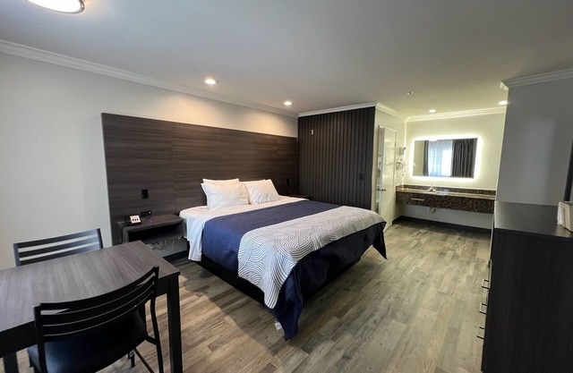 Cloud 9 Inn LAX