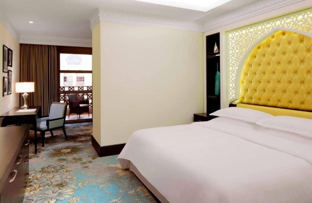 Club Executive Suite Near Al Heera Beach Sharjah