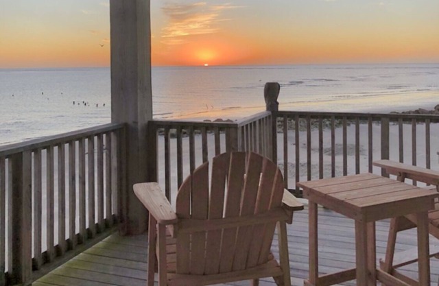 Coastal Encounter is your perfect beach get-away!