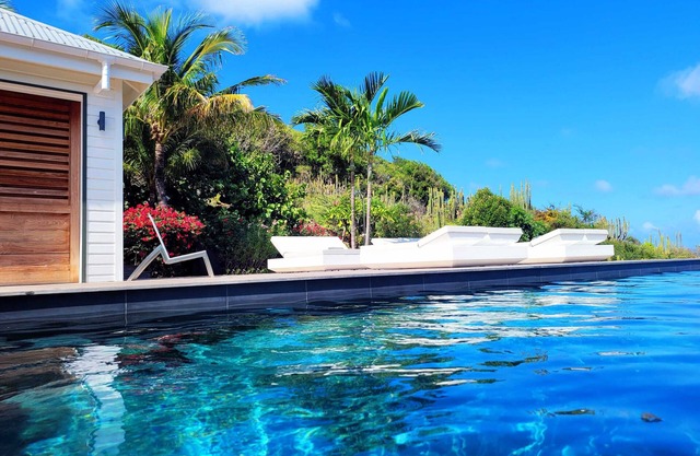 Coco Rock in Petit Cul de Sac by Personal Villas - Stunning Rustic Villa