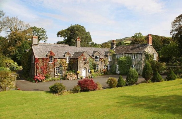 Collaven Manor