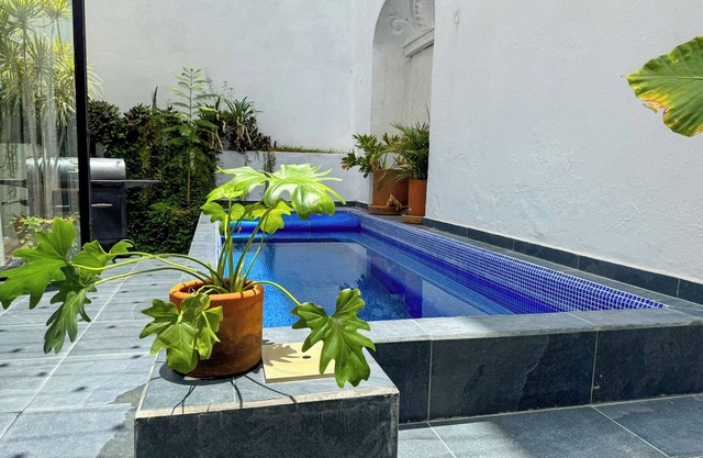 Colonial Charm
