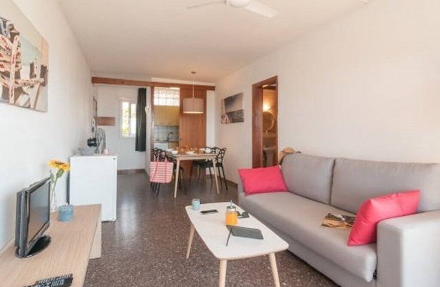 Comarruga 4p 8p - Three Bedroom Apartment, Sleeps 8