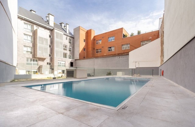 Combre - 1 bedroom with pool in Castilla