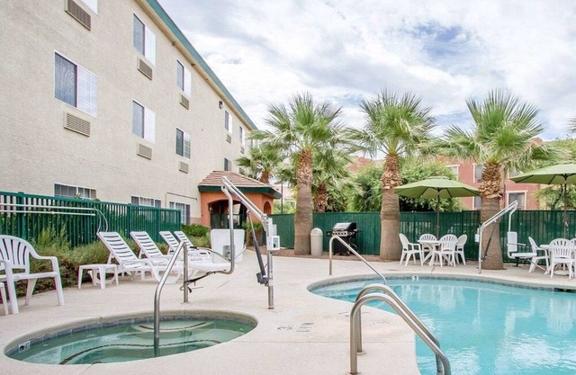 Comfort Inn & Suites North Tucson - Marana