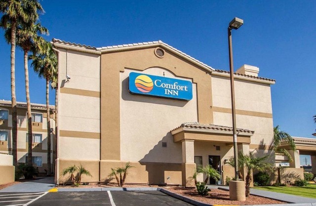 Comfort Inn West Phoenix at 27th Ave and I-I0