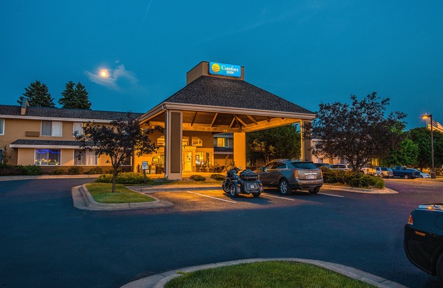 Comfort Inn West