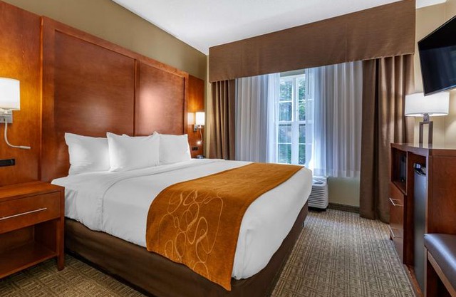 Comfort Suites Marquette