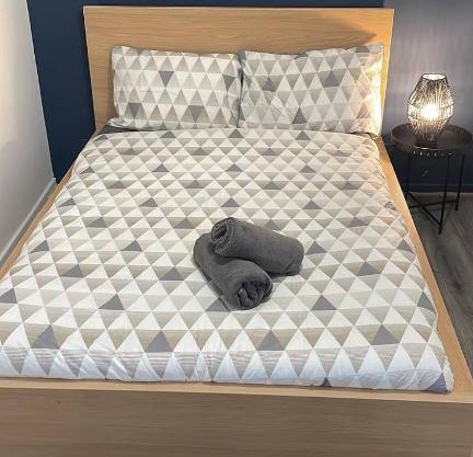 Comfortable Midtown Retreat