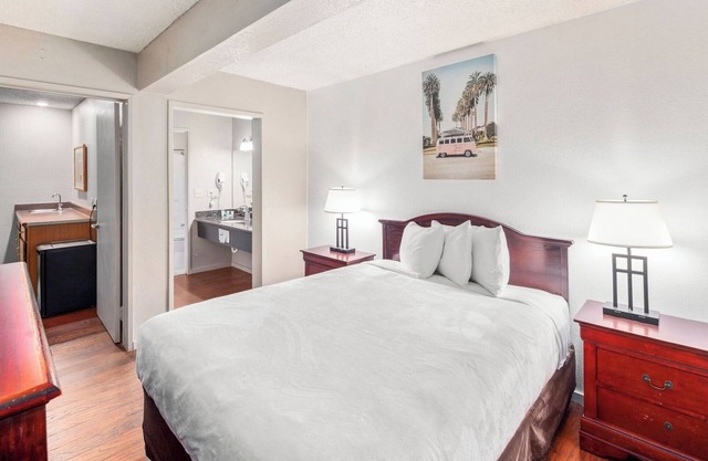 Comfortable Room Near Kubota Garden – Perfect for Nature Lovers!