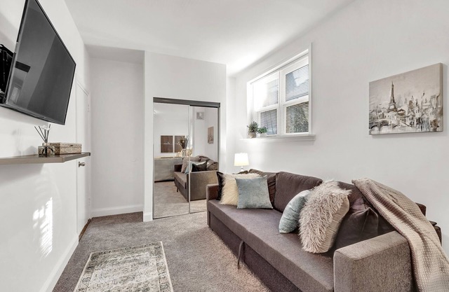 Comfy 1BR in East Germantown