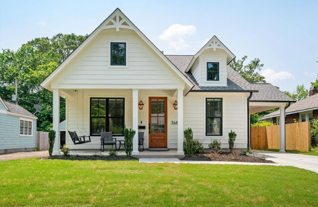 Comfy New Home Blocks from the University of Memphis!