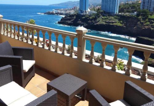 Confortable Apartamento Estándar con Piscina y Hermosas Vistas en Los Realejos