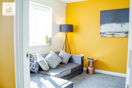 Contractor-Friendly Ensuite House with Parking by Mesh Accommodation