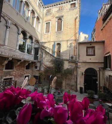 Corte del Doge di Rialto