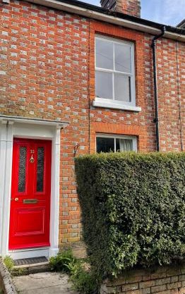 Cosy 2 bedroom Victorian cottage, Newport, Isle of Wight