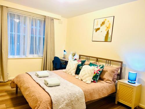 Cosy and Conveniently located 2BR Apt in Hawthorn