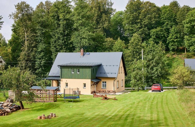 Cosy apartment for 10 guests with WIFI, TV, patio and panoramic view