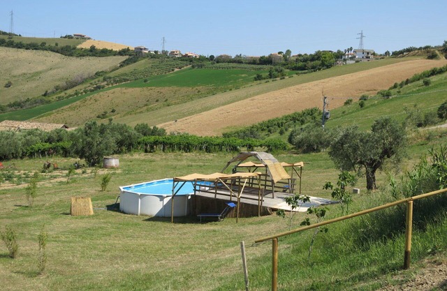 Cosy apartment in villa with hot tub, A/C, WIFI, pool, TV, patio, pets allowed and panoramic view