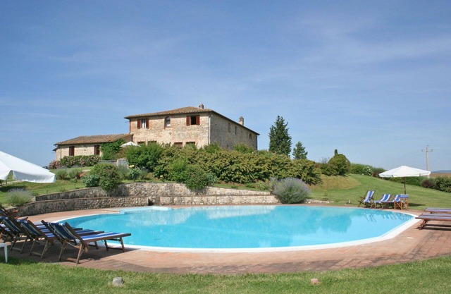 Cosy apartment for 7 guests with pool, WIFI, close to Siena