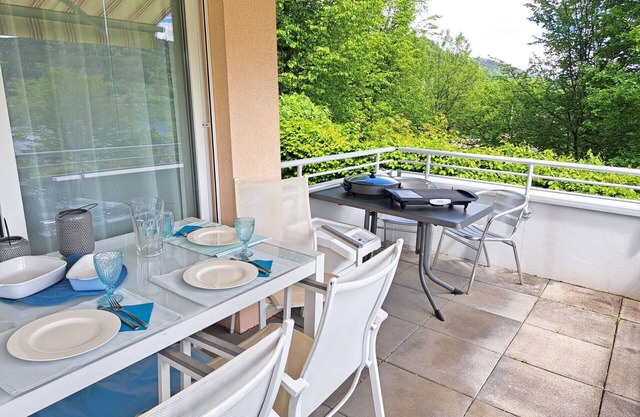 Cosy apartment for 4 people with WIFI, TV, terrace and parking