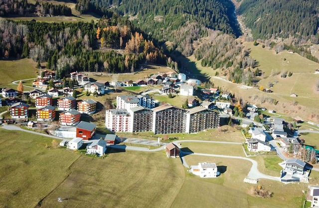 Cosy apartment for 6 guests with WIFI, pool, TV, balcony and panoramic view