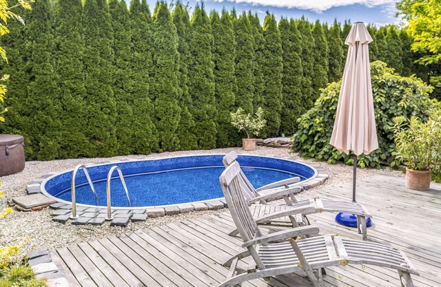 Cosy apartment for 6 people with pool, WIFI, TV and patio
