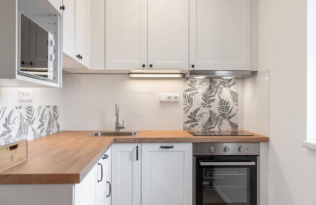 Cosy apartment for 8 guests with WIFI, TV, patio and pets allowed