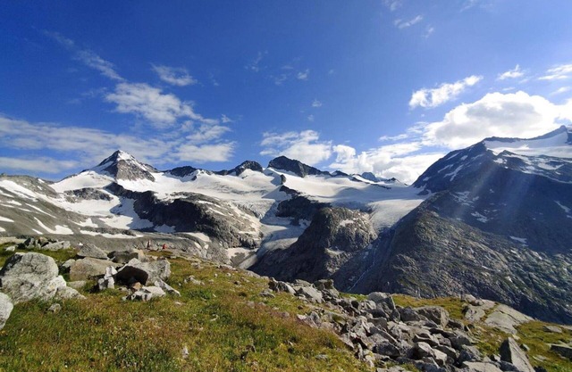 Cosy apartment for 4 guests with pool, WIFI, TV and balcony