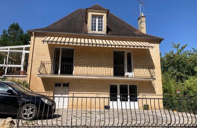 Cosy apartment in a Périgourdine villa on the outskirts of Sarlat